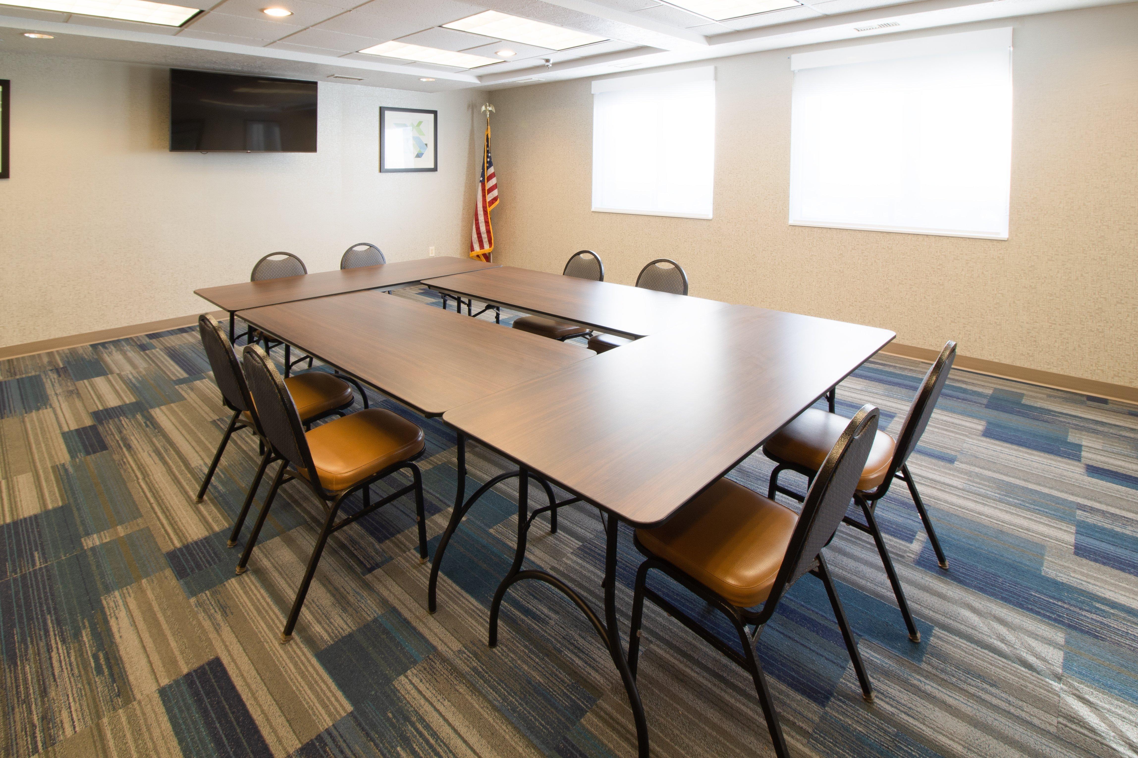 Holiday Inn Express & Suites - Worthington By Ihg Экстерьер фото