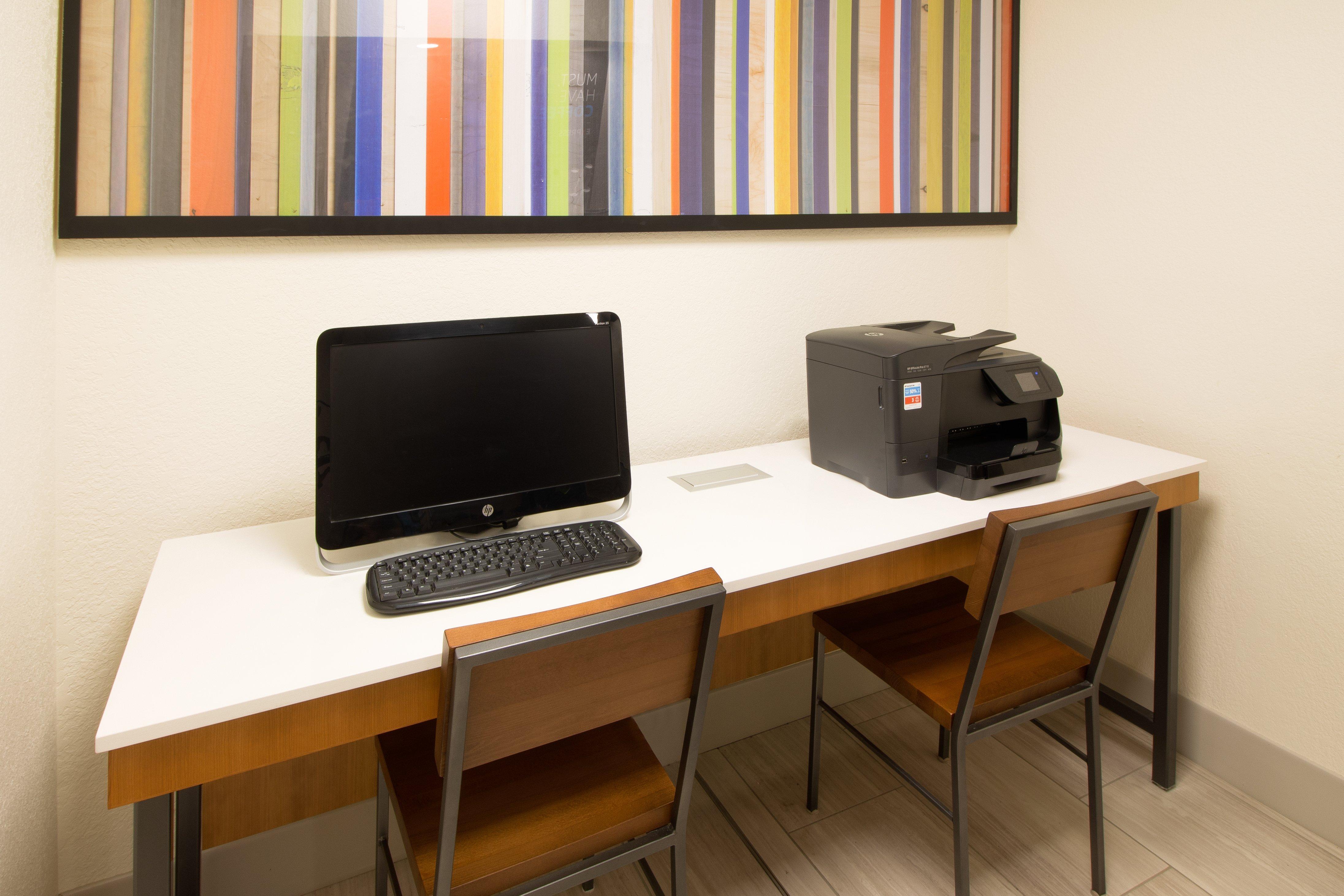 Holiday Inn Express & Suites - Worthington By Ihg Экстерьер фото