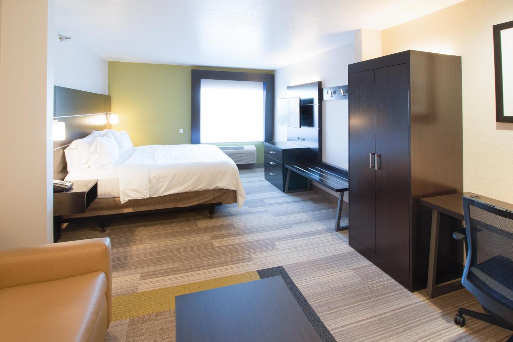 Holiday Inn Express & Suites - Worthington By Ihg Экстерьер фото